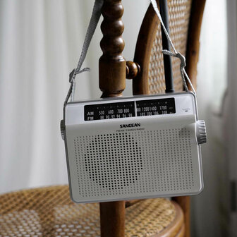 AM-/FM-radio Sangean Wit 6