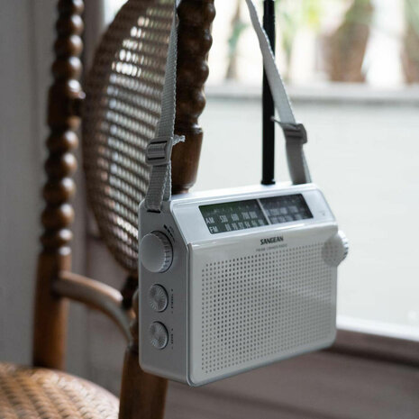 AM-/FM-radio Sangean Wit 4