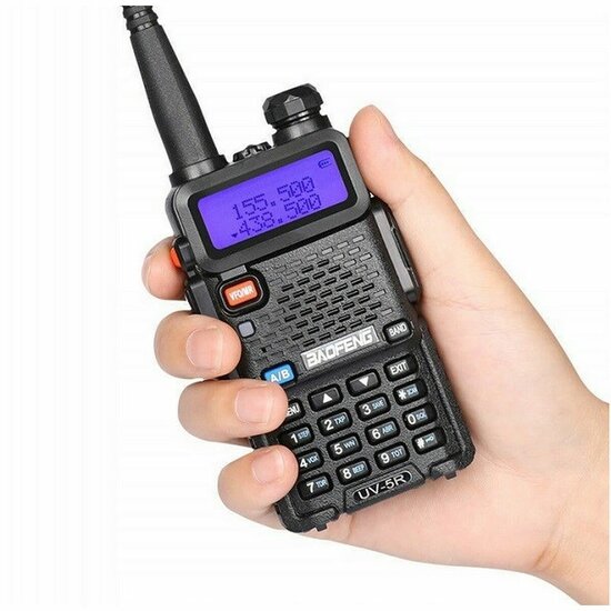 Walkie Talkie Baofeng UV-5R HTQ 3