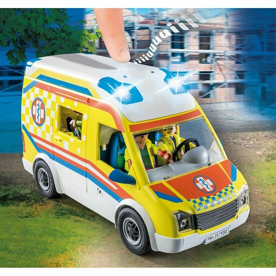 Playset Playmobil 71202 City Life Ambulance 67 Onderdelen 5